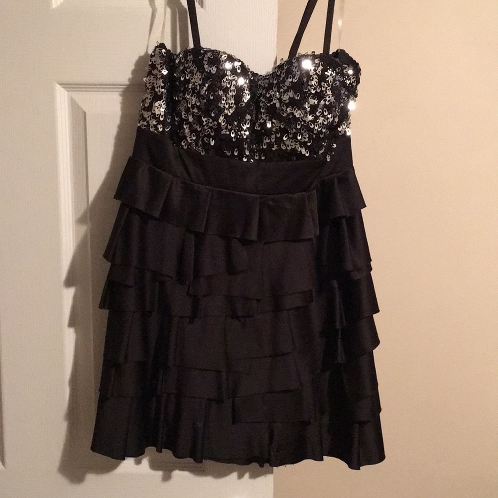 NWT Forever 21 short length dress! 🥂